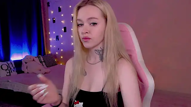 Snapshot of Naughty_Mable chatting on 6, 6, 2026 Naughty Mable online show from 6, 6, 2026