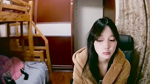 Snapshot of lulu-2002 chatting on 31, 12, 2024 lulu-2002 online show from 31, 12, 2024