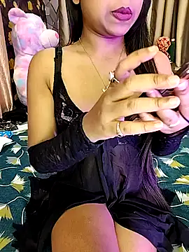 Little  Lia online show from 18, 11, 2025