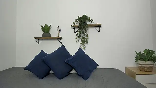 naughty 1girl online show from 7, 4, 2026