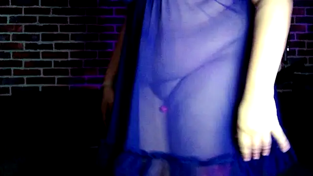 Snapshot of Heleneecesmecs2 chatting on 13, 9, 2025 Heleneecesmecs2 online show from 13, 9, 2025