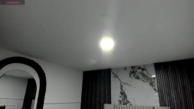 LolaAngellx online show from 8, 5, 2026