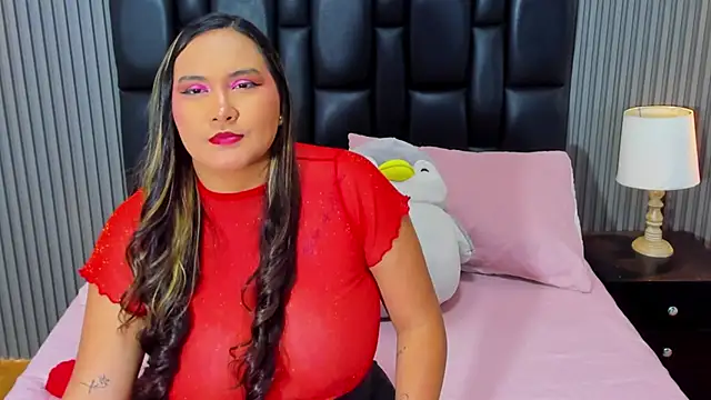 MiaLaurents online show from 15, 2, 2025