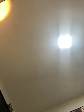 MiaLaurents online show from 27, 2, 2025