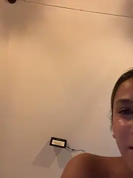 Mariapaula online show from 1, 2, 2025