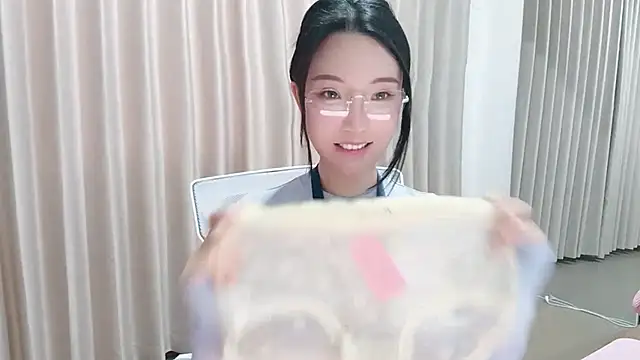 Snapshot of Lucky-kaka999 chatting on 11, 3, 2026 Lucky-kaka999 online show from 11, 3, 2026