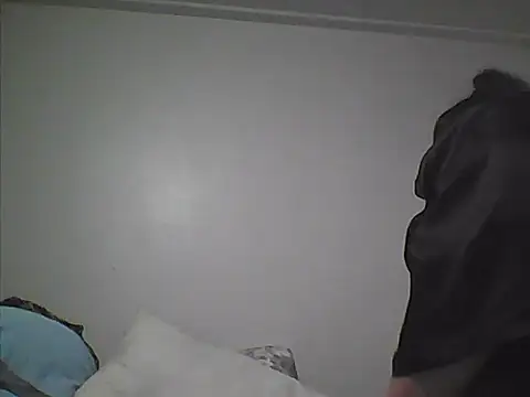 Snapshot of Luciouslouise72@xh chatting on 9, 11, 2025 Luciouslouise72xh online show from 9, 11, 2025