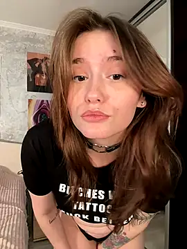 Snapshot of Sabrina_shells chatting on 11, 10, 2025 Sabrina shells online show from 11, 10, 2025