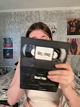 Snapshot of Sabrina_shells chatting on 24, 10, 2025 Sabrina shells online show from 24, 10, 2025