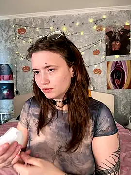 Snapshot of Sabrina_shells chatting on 30, 10, 2025 Sabrina shells online show from 30, 10, 2025