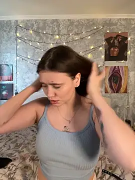 Snapshot of Sabrina_shells chatting on 8, 11, 2025 Sabrina shells online show from 8, 11, 2025