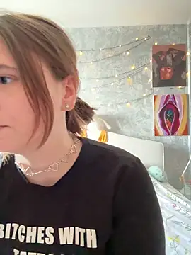 Snapshot of Sabrina_shells chatting on 13, 11, 2025 Sabrina shells online show from 13, 11, 2025