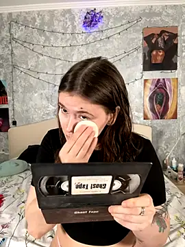 Snapshot of Sabrina_shells chatting on 16, 11, 2025 Sabrina shells online show from 16, 11, 2025