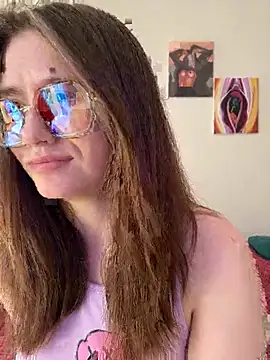 Snapshot of Sabrina_shells chatting on 1, 4, 2026 Sabrina shells online show from 1, 4, 2026