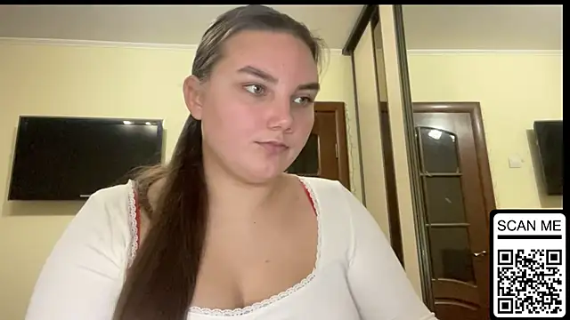 Dreamyblushfairy online show from 17, 11, 2025