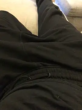 Snapshot of 22TT2295 chatting on 1, 1, 2025 22TT2295 online show from 1, 1, 2025