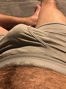 Snapshot of 22TT2295 chatting on 2, 1, 2025 22TT2295 online show from 2, 1, 2025