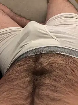 Snapshot of 22TT2295 chatting on 5, 1, 2025 22TT2295 online show from 5, 1, 2025