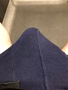 Snapshot of 22TT2295 chatting on 16, 1, 2025 22TT2295 online show from 16, 1, 2025