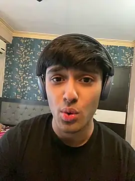 Snapshot of sunny49477 chatting on 31, 12, 2024 sunny49477 online show from 31, 12, 2024