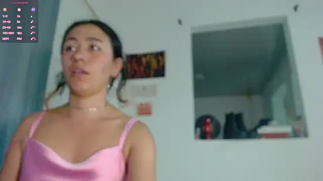 Snapshot of Maam_Ine chatting on 13, 11, 2025 Maam Ine online show from 13, 11, 2025