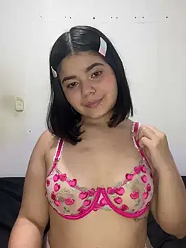 Snapshot of pretty_angela1 chatting on 13, 1, 2025 pretty angela1 online show from 13, 1, 2025