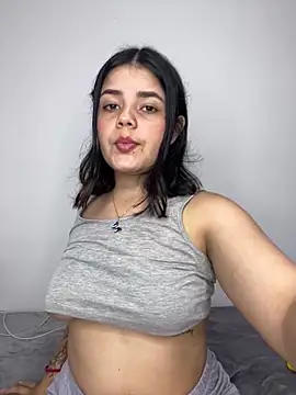 Snapshot of pretty_angela1 chatting on 4, 3, 2025 pretty angela1 online show from 4, 3, 2025