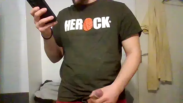 Snapshot of Maxoux02 chatting on 20, 3, 2025 Maxoux02 online show from 20, 3, 2025