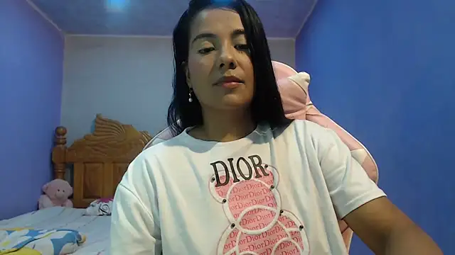 Coral0403 online show from 5, 11, 2025