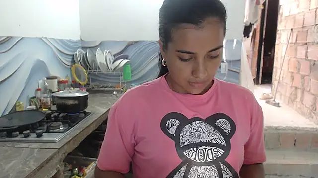 Coral0403 online show from 9, 8, 2026
