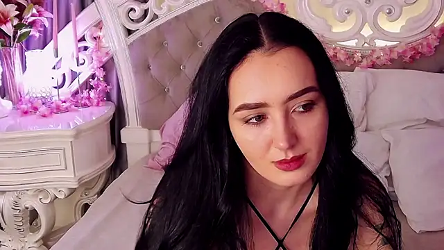 KimKhallifa online show from 18, 2, 2026