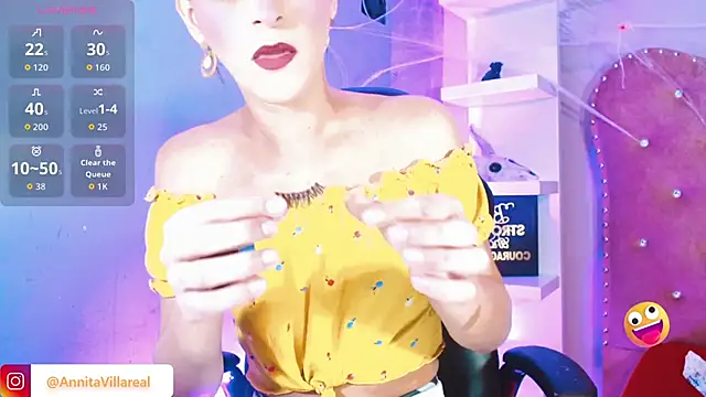 Annabelle-Villareal online show from 25, 10, 2025