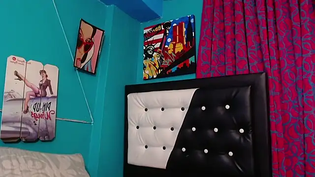 Snapshot of valerie_mase chatting on 13, 12, 2024 valerie mase online show from 13, 12, 2024