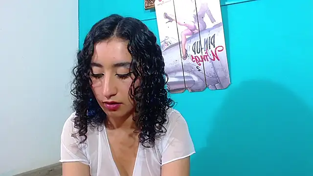 Snapshot of valerie_mase chatting on 21, 2, 2025 valerie mase online show from 21, 2, 2025