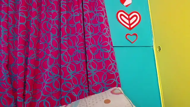 Snapshot of valerie_mase chatting on 27, 2, 2025 valerie mase online show from 27, 2, 2025