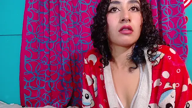 Snapshot of valerie_mase chatting on 8, 3, 2025 valerie mase online show from 8, 3, 2025