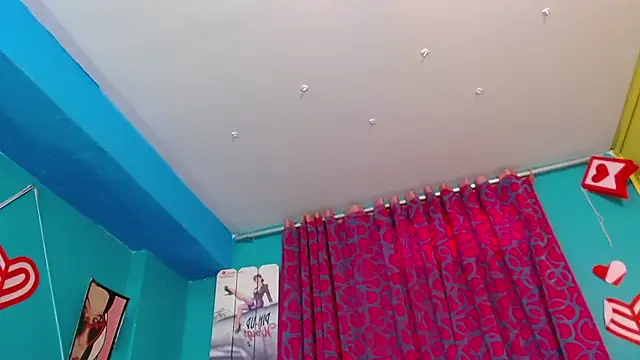 Snapshot of valerie_mase chatting on 14, 10, 2025 valerie mase online show from 14, 10, 2025