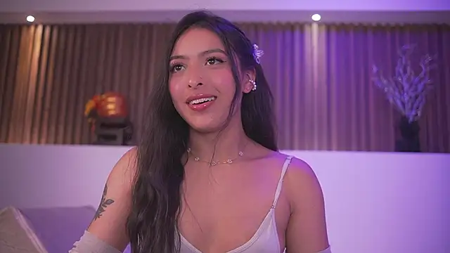 Snapshot of Camila_dupont chatting on 5, 6, 2026 Camila dupont online show from 5, 6, 2026