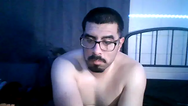Snapshot of k1oudE chatting on 8, 5, 2026 k1oudE online show from 8, 5, 2026