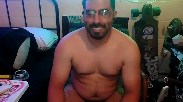 Snapshot of k1oudE chatting on 9, 7, 2026 k1oudE online show from 9, 7, 2026