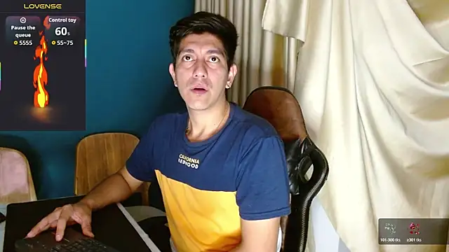 Snapshot of Noah-cock chatting on 21, 11, 2025 Noah-cock online show from 21, 11, 2025