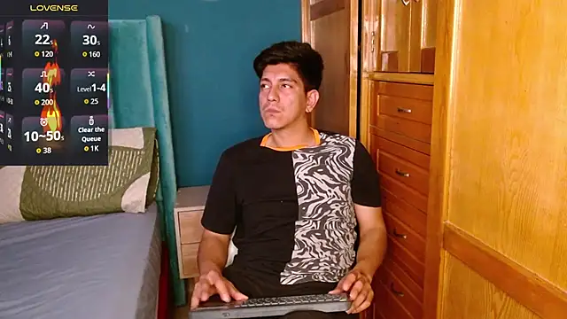 Snapshot of Noah-cock chatting on 1, 12, 2025 Noah-cock online show from 1, 12, 2025