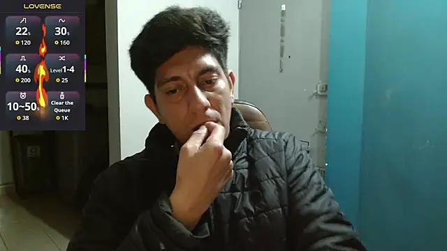 Snapshot of Noah-cock chatting on 16, 12, 2025 Noah-cock online show from 16, 12, 2025