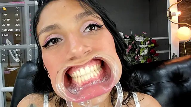 miss   evangeline online show from 22, 3, 2025