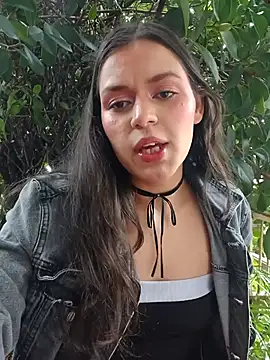 Danni shy online show from 5, 7, 2026