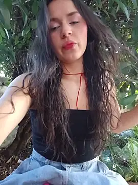 Danni shy online show from 28, 7, 2026