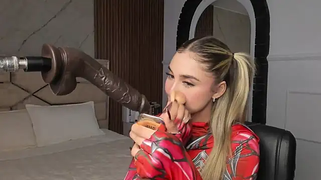 Snapshot of EmiilyHendriixx chatting on 31, 1, 2025 EmiilyHendriixx online show from 31, 1, 2025