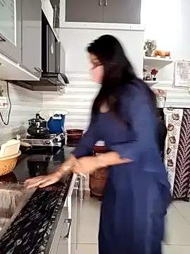 Best-Couple online show from 17, 1, 2025