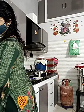 Best-Couple online show from 8, 10, 2025