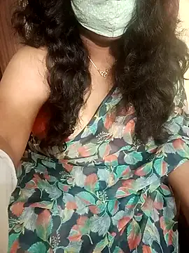 Snapshot of Rathi22 chatting on 10, 9, 2025 Rathi22 online show from 10, 9, 2025